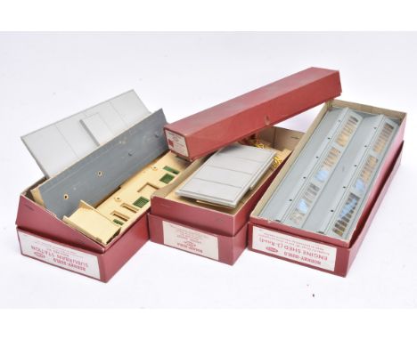 Hornby Dublo 00 Gauge 2-Rail plastic Buildings 5085 Suburban Station (with additional  painted platform, 5030 Island Platform