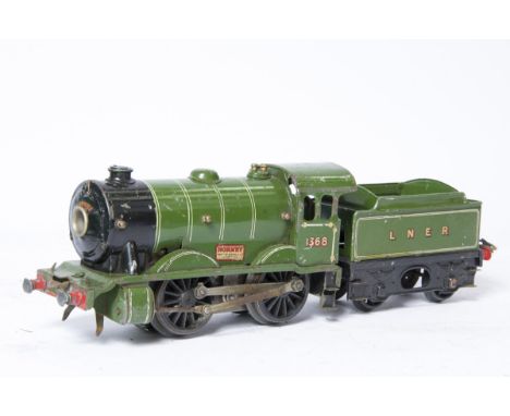 A Hornby O Gauge No 1 Special E120 LNER 0-4-0 Locomotive and Tender, in LNER green as no 1368, F, front lamp, handrails and o