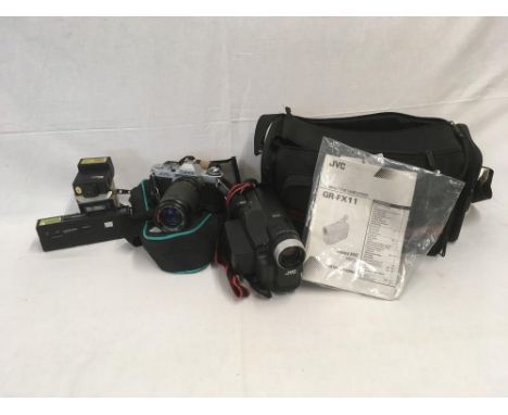 JVC COMPACT VHS RECORDER IN BAG, CANON SV-1 CAMERA WITH 75 - 100mm LENS &amp; HANIMEX SNAPPY CAMERA 