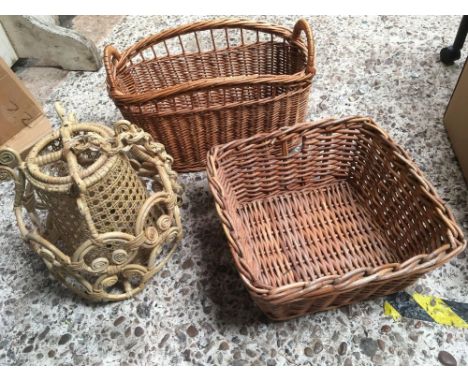 CARTON OF WICKER ITEMS, BASKET &amp; HANGING LAMP SHADE