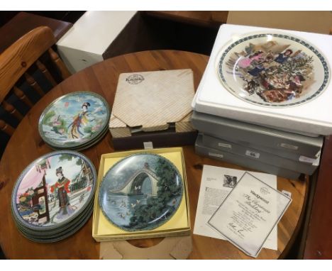 QTY OF COMMEMORATIVE PLATES INCL; WEDGWOOD