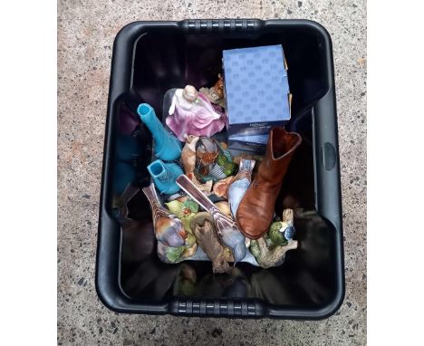 BOX OF CERAMIC &amp; GLASS COLLECTABLES INCL; FRANKLIN MINT