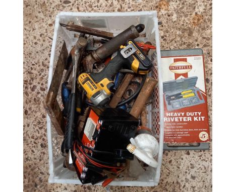 2 CARTONS OF MISC HAND TOOLS INCL; PIPE WRENCHES, PANEL SAWS, PIPE BENDERS, BATTERY CHARGERS, SOCKET SETS