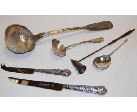 Mixed lot to include; 19th century plated soup ladle, silver commemorative apostle spoon, souvenir spoons etc 