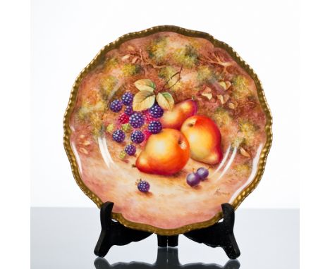 ROYAL WORCESTER CABINET PLATE
painted by Freeman and decorated with blackberries and pears, 24cm diam.