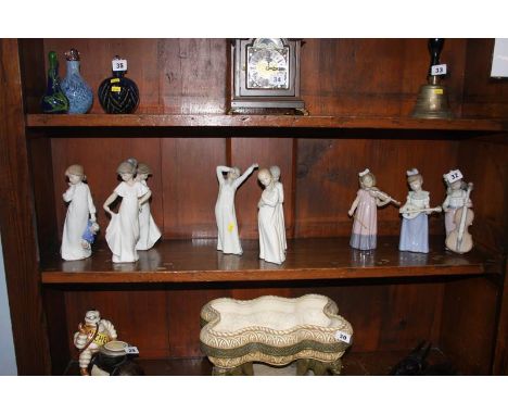 Nine Nao figures