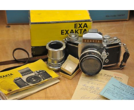 An Exacta Varex 1lb camera with Carl Zeiss lens in original box with instruction leaflet