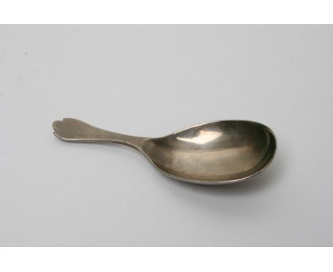 A silver caddy spoon, hallmarked for Birmingham, E.S.Barnsley