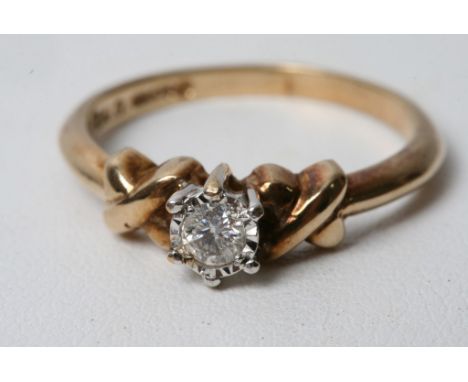 A 9ct gold solitaire ring