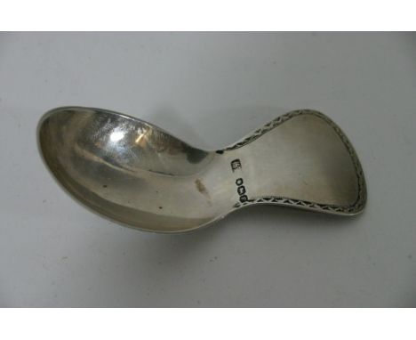 A Sheffield silver antique caddy spoon