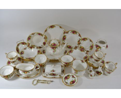 An extensive Royal Albert 'Old Country Rose' pattern dinner and tea service