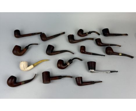A COLLECTION OF VINTAGE SMOKING PIPES TO INCLUDE SILVER MOUNTED PETERSONS