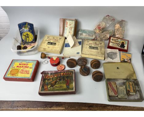 A COLLECTION OF VINTAGE TOYS AND GAMES