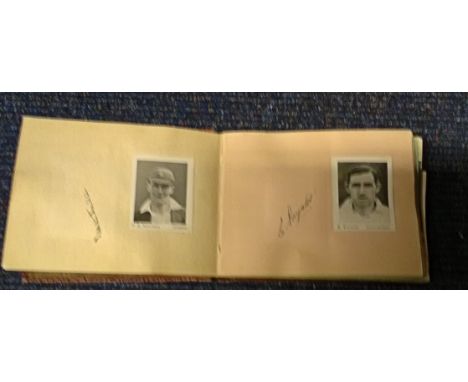 Cricket rare autographs from 1932/33 Bodyline and 1938 Australians in vintage autograph book. 30+ includes Sir Don Bradman, D