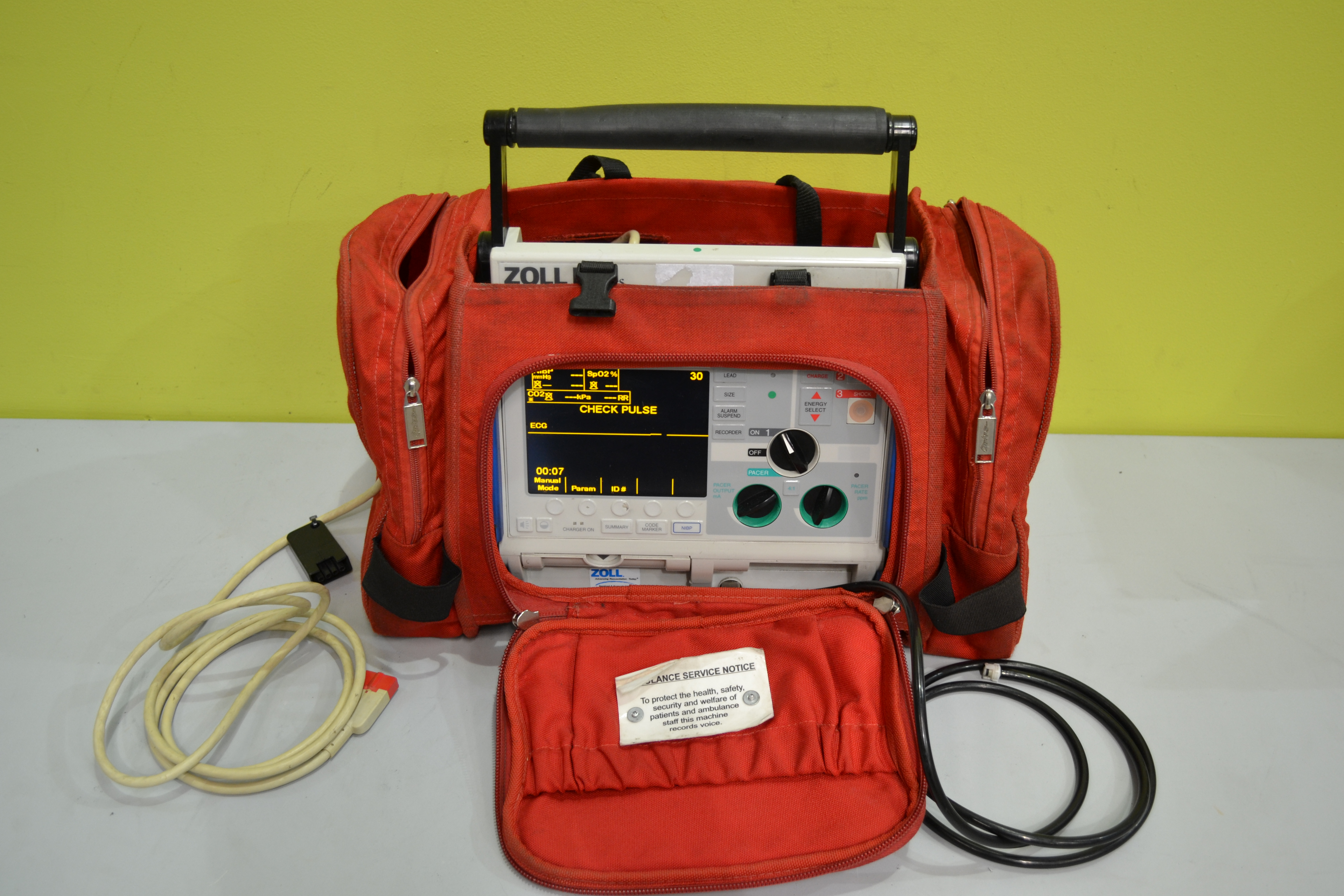Zoll M Series Biphasic 200 Joules Max Defibrillator/Monitor with Pacer