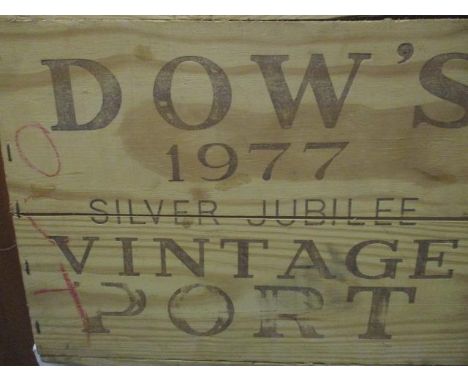 A wooden case containing 1977 Silver Jubilee Dow's Vintage Port, 12 bottles 