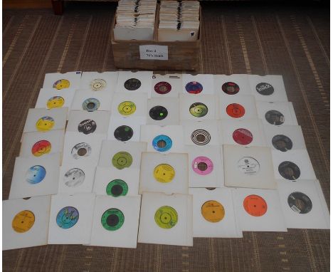 Box containing approximately 200 7" singles relating to 1970s rock including David Bowie, Bob Dylan, Doors, Sweet, Dammed, T 