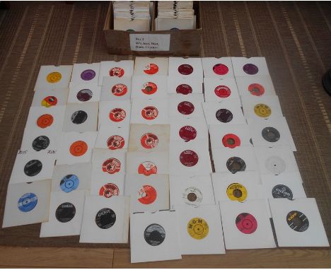 Box of approximately 200 7" singles relating to 1960s jazz, beat, rock and country including Anthony Newley, Doris Day, Roy O