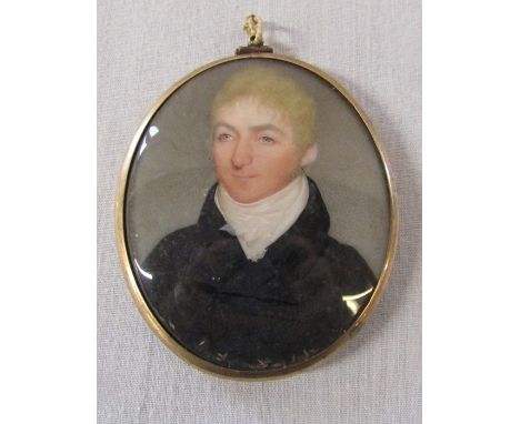 19th century miniature portrait of a gentleman H 7 cm