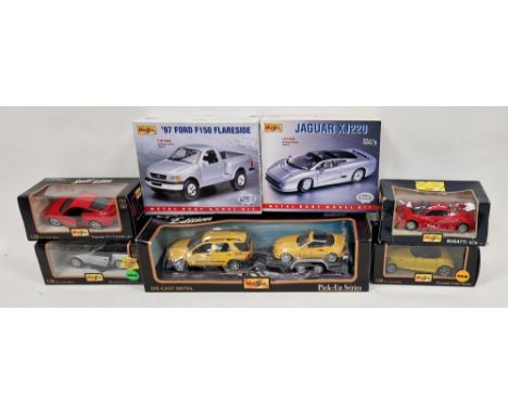 Quantity of boxed Maisto diecast model cars to include Special Edition 1:24 Mercedes-Benz SLK 230 (1996), Bugatti 11 (1922) P