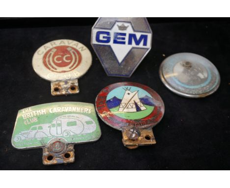 5x vintage grill badges ( 3 British caravan club)