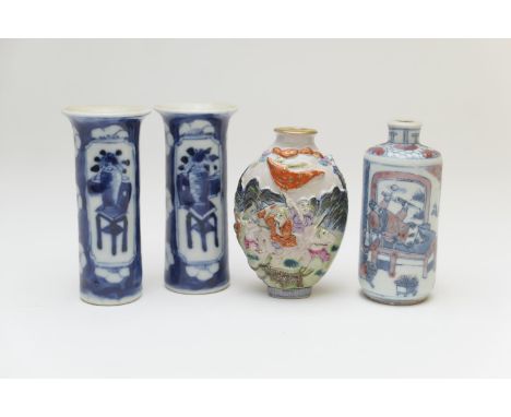 Chinese blue and copper red porcelain snuff bottle, 19th Century, painted with figures drawing swords, six character Yongzhen