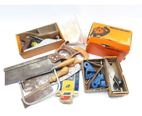 Box of assorted hand tools including Record and Stanley planes etc   - Condition Report 