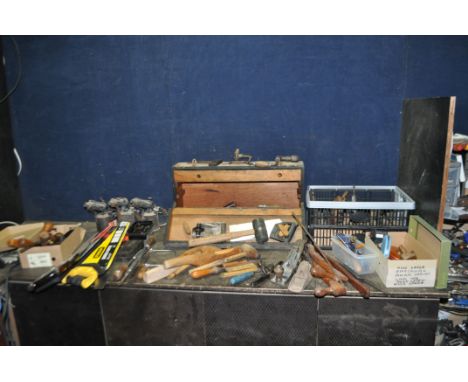 A CARPENTERS TOOL BOX AND A TRAY CONTAINING CARPENTRY TOOLS, including two brace and bits, two hand drills, a vintage Preston