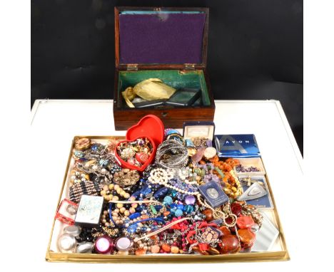 A rosewood workbox with brass inlay (lacking interior), 23x15cm, costume jewellery, brooches, earrings, bead necklaces, tumbl