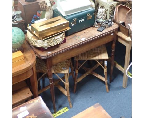 A WILLIAM IV ROSEWOOD CARD TABLE