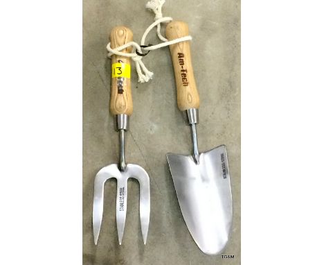 Staines hand trowel and fork