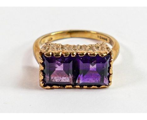 14ct gold and amethyst 2 stone ring of good quality:  Square cut stones of very good colour, weight 5.1g 