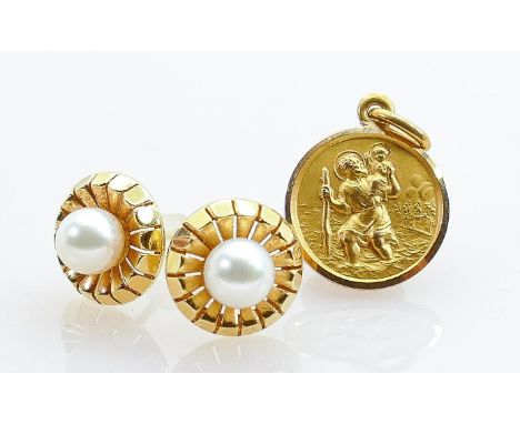 Hallmarked 18ct gold St Christopher &amp; pair 14ct and pearl earrings: Weights 2.3g &amp; 2.2g (cultured pearl earrings) gro