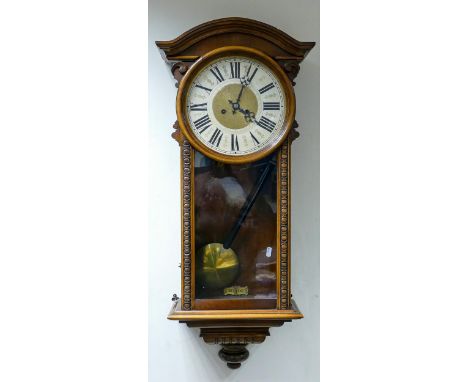 Early 20th century Vienna walnut springer wall clock: h.90 x w.38cm. 