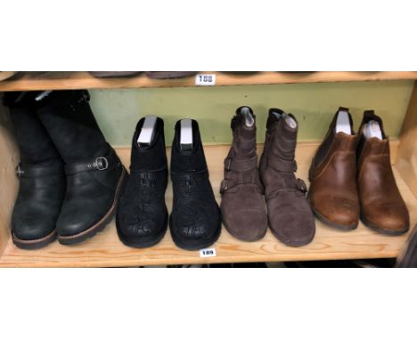 SHELF OF UGG BOOTS - FUR TRIMMED AND GLITTER PATTERN, ALONG WITH TWO OTHER PAIRS SIZE 6