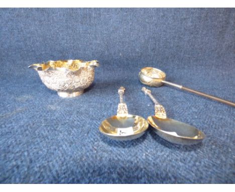 White metal bowl, pair white metal spoons & sauce ladle 8ozt, qty of silver plate, to include coasters, sugar basket with blu