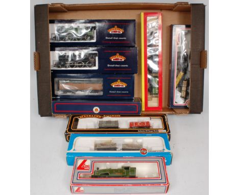 Bachmann, Peco, Lima and Hornby Locomotive, Rolling Stock and Brake Coach group, to include Bachmann 31-707 B1 LNER "Impala",