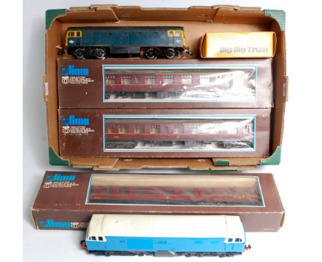 Large tray containing LIMA dark blue Bo-Bo Big-Big Bo-Bo light blue (G) Big-Big Zoo wagon (G-BG), 3x LIMA maroon bogie LMS 1s