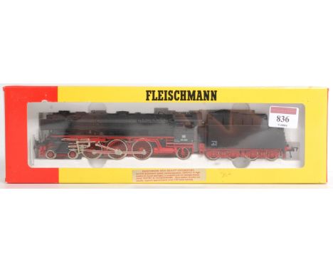 A Fleischmann DB BR01 4-6-2 (NM,BNM)