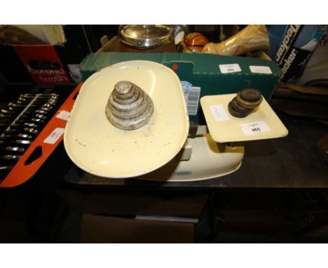 Set of scales and weights