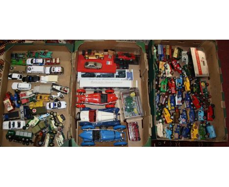 Three trays of mixed of loose and boxed diecasts to include a Mini-Rama VW Beetle display diorama housed in a plastic display