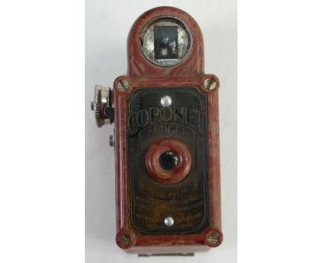 Coronet Midget mini red bakelite camera:            