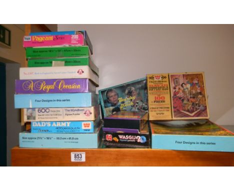 A collection  of vintage jigsaw puzzles: