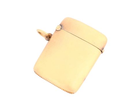 A Victorian vesta case in 18ct yellow gold, in a rectangular form with rounded corners and convex sides, with a plain polishe