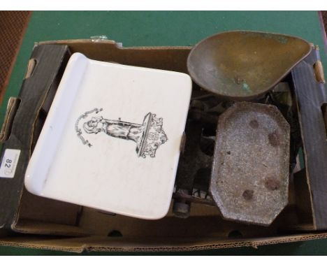 Two sets of kitchen scales, two antlers plus a fur stole (two boxes)