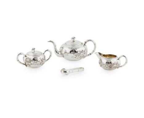 A Chinese export three-piece tea serviceLueng Hing, Shanghai circa 1900, comprising a tea pot, lidded twin handle sugar basin