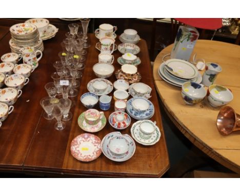 A collection of mixed specimen Chinese and European tea bowls, saucers etc. some AF