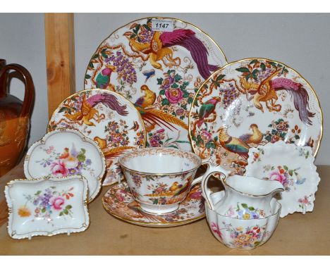 A Royal Crown Derby Olde Avesbury pattern dinner plate, side plate, teacup and saucer, tea plate; Royal Crown Derby Posie pat