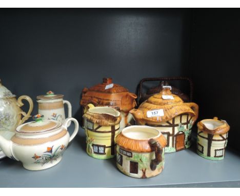 A selection of vintage cottage ware style ceramics