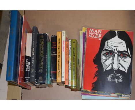 SELECTION OF 12 VARIOUS GAMES/CARDS/MAGIC  TOGETHER WITH 10 ISSUES OF "MAN, MYTHS &amp; MAGIC" MAGAZINES, REF 775B